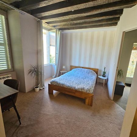 Chambre Avec Salle De Bain Hotel Donzy Exterior foto