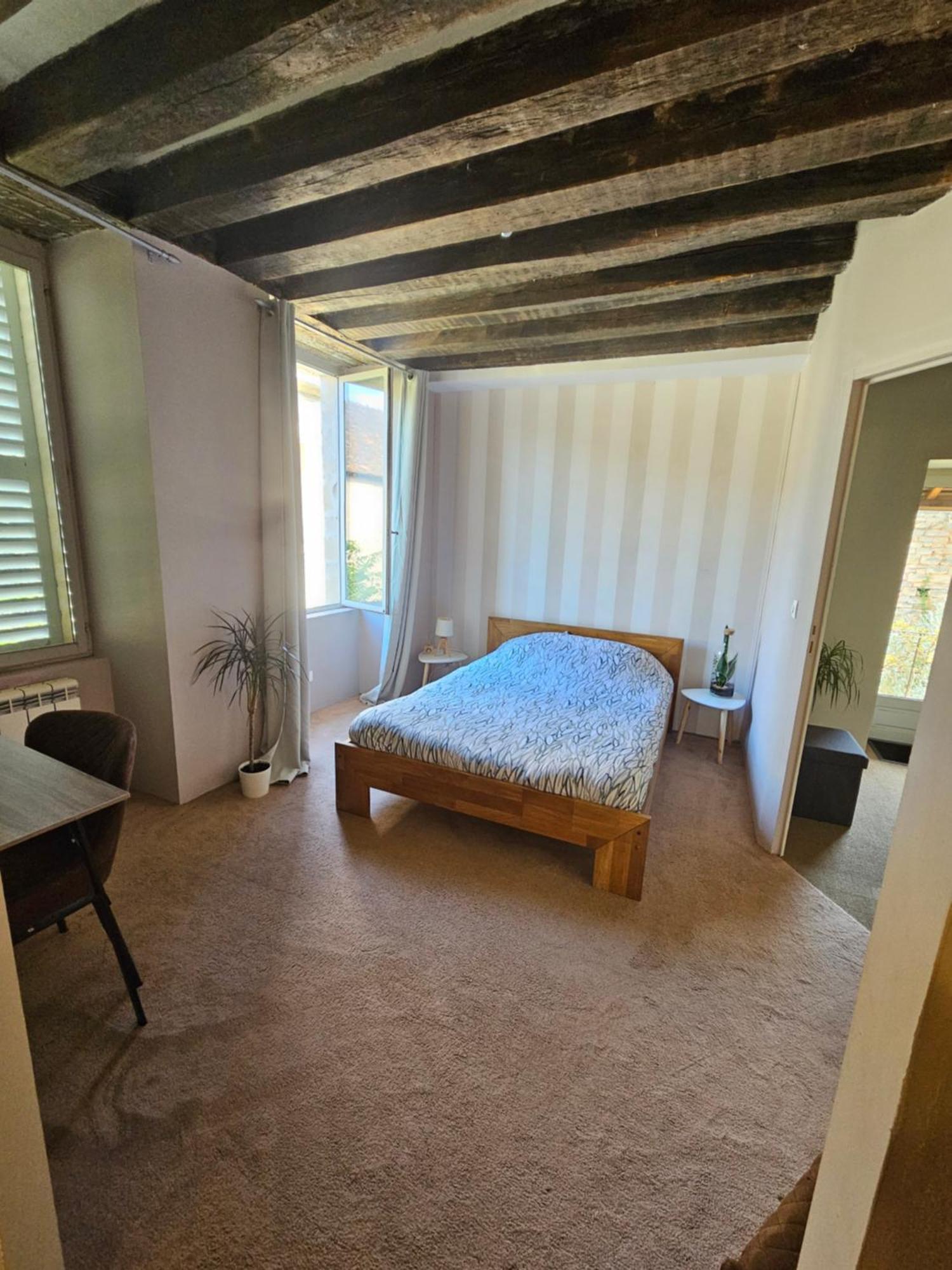 Chambre Avec Salle De Bain Hotel Donzy Exterior foto